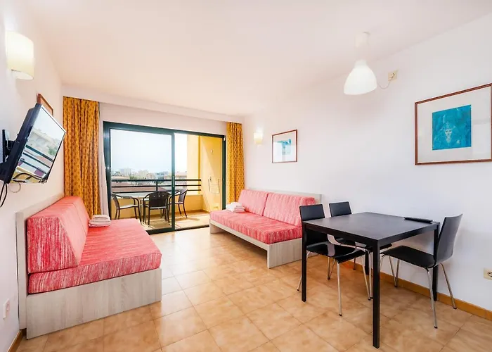 Apto Con Terraza 402